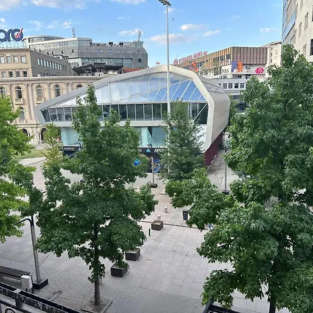 Ira's Square With Free Parking * Skopje