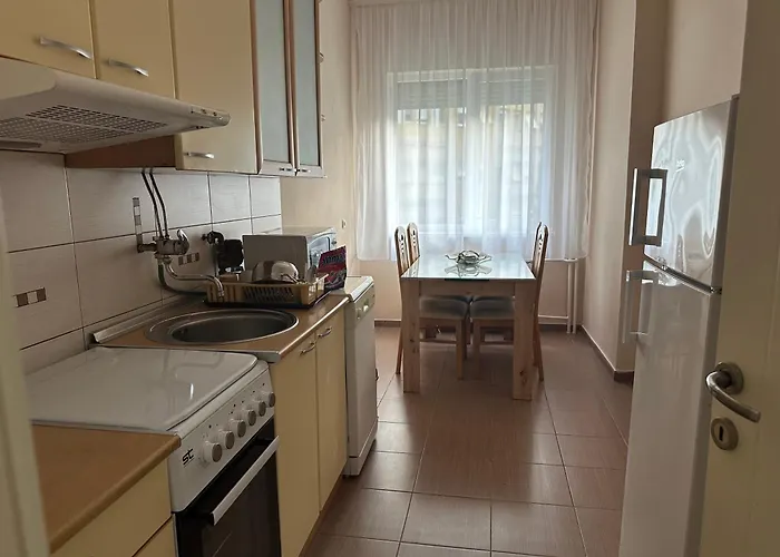 Ira's Square With Free Parking Appartement *