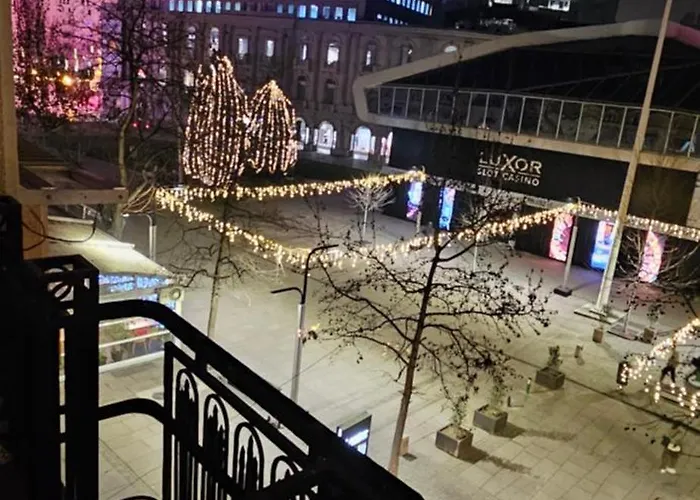 Appartement Ira's Square With Free Parking